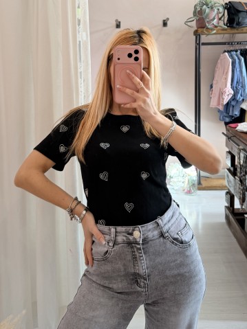 Maglia t shirt cuori strass nera 2