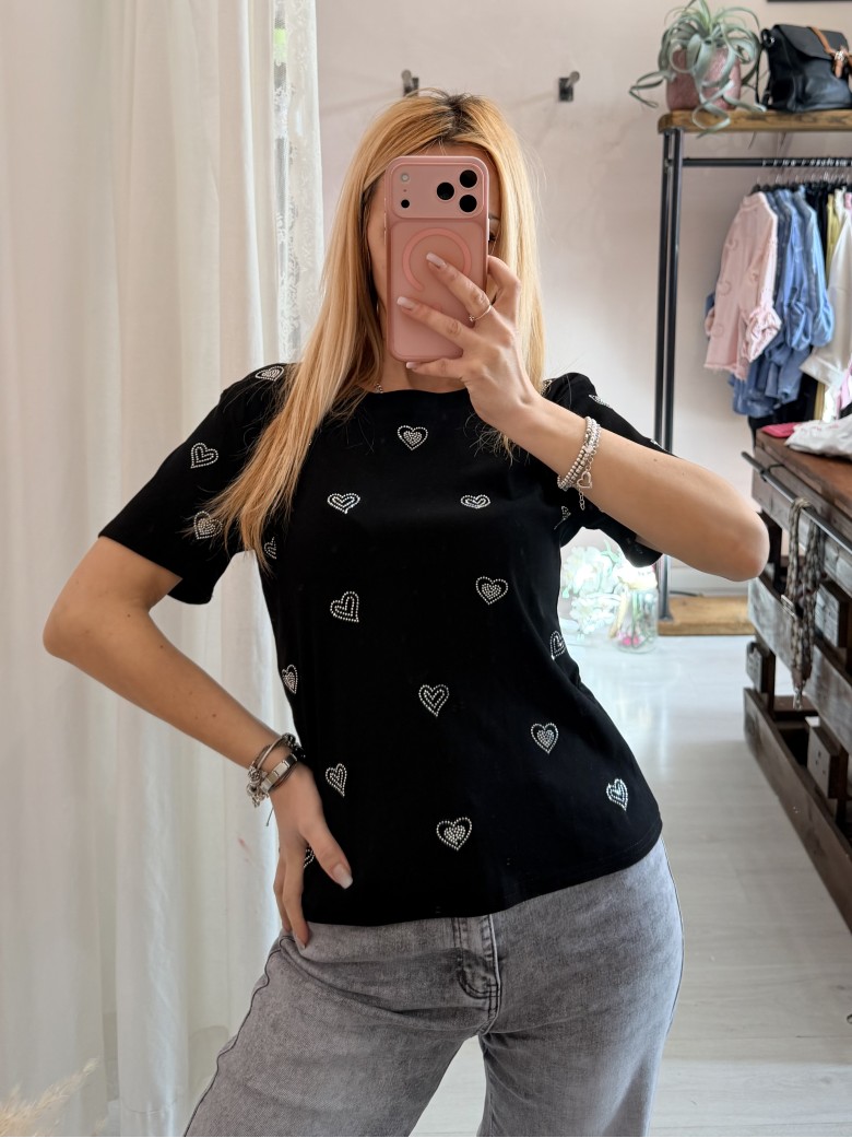 Maglia t shirt cuori strass nera