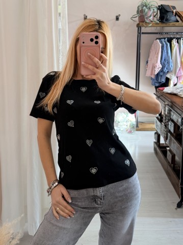 Maglia t shirt cuori strass nera