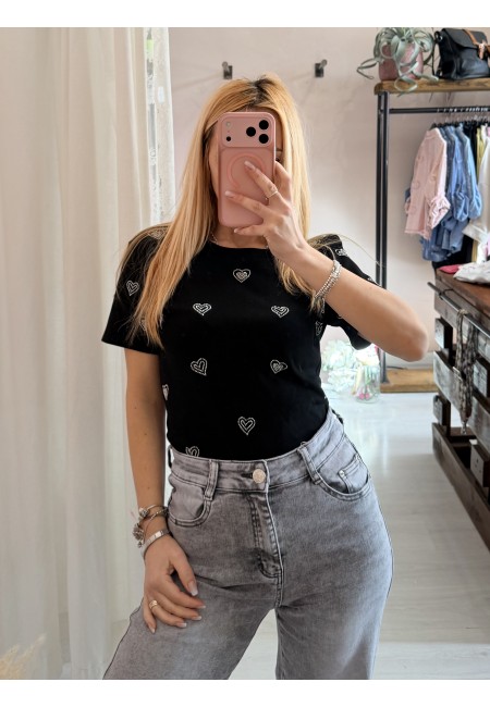 Maglia t shirt cuori strass nera