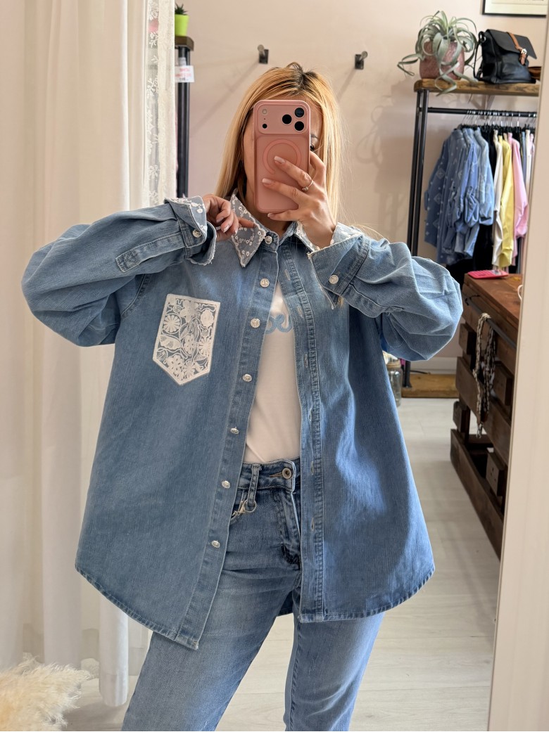 Camicia di jeans con PIZZO