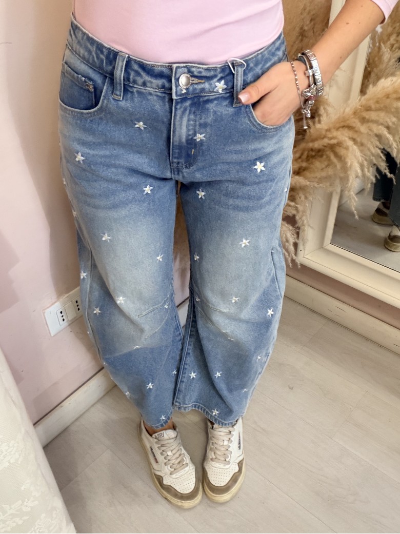 Jeans Capri a palloncino con margheritine