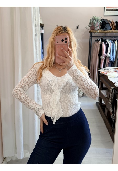 Maglia scollo con ruches in pizzo bianca