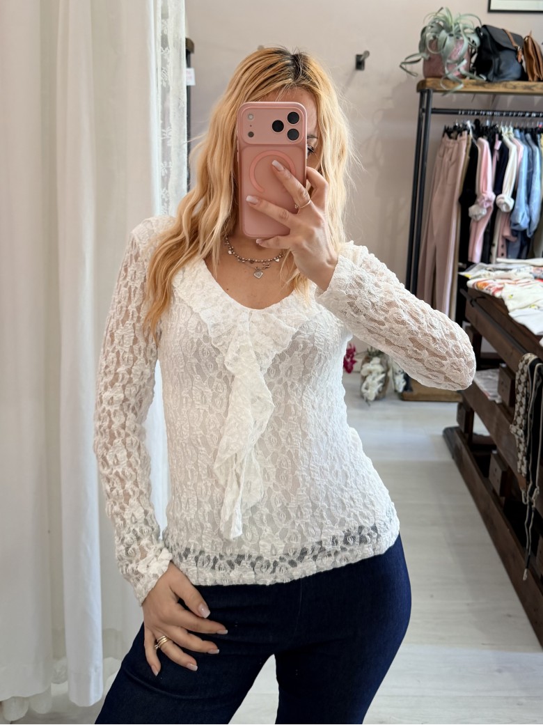 Maglia scollo con ruches in pizzo bianca