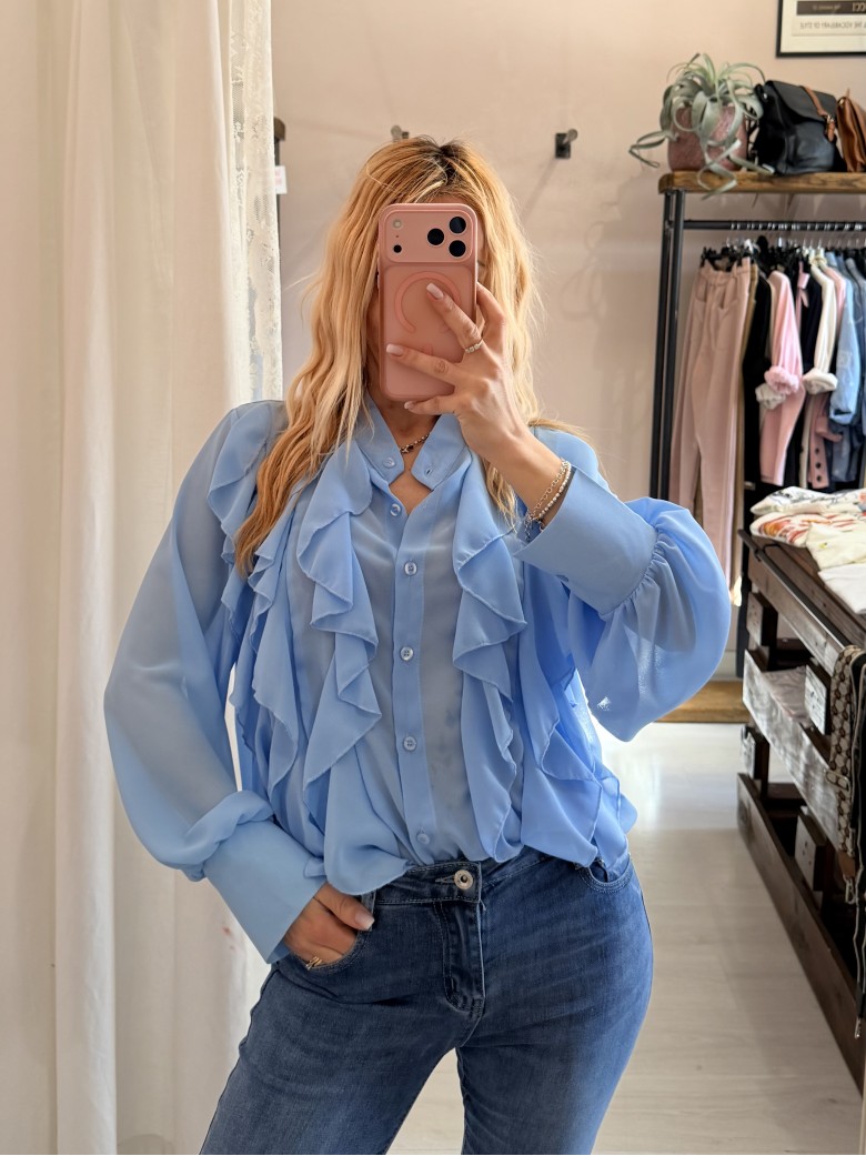 Camicia con ruches e bottoncini azzurra