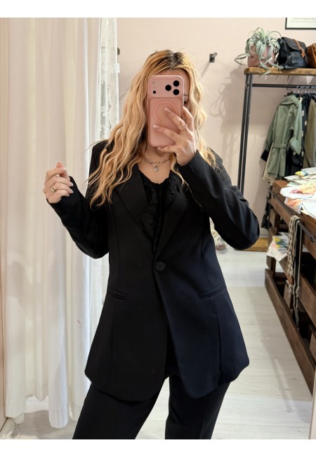 Completo tailleur giacca e pantalone nero
