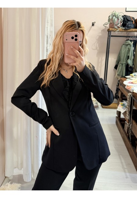 Completo tailleur giacca e pantalone nero