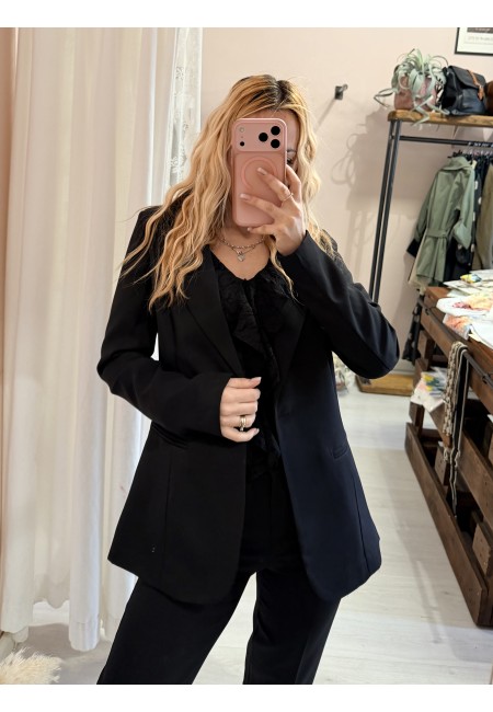 Completo tailleur giacca e pantalone nero