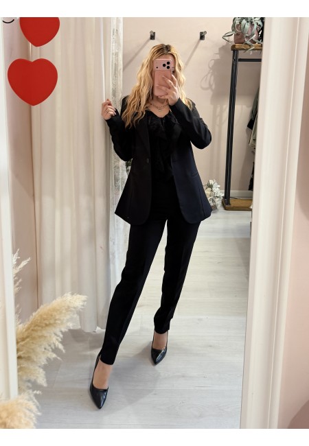 Completo tailleur giacca e pantalone nero