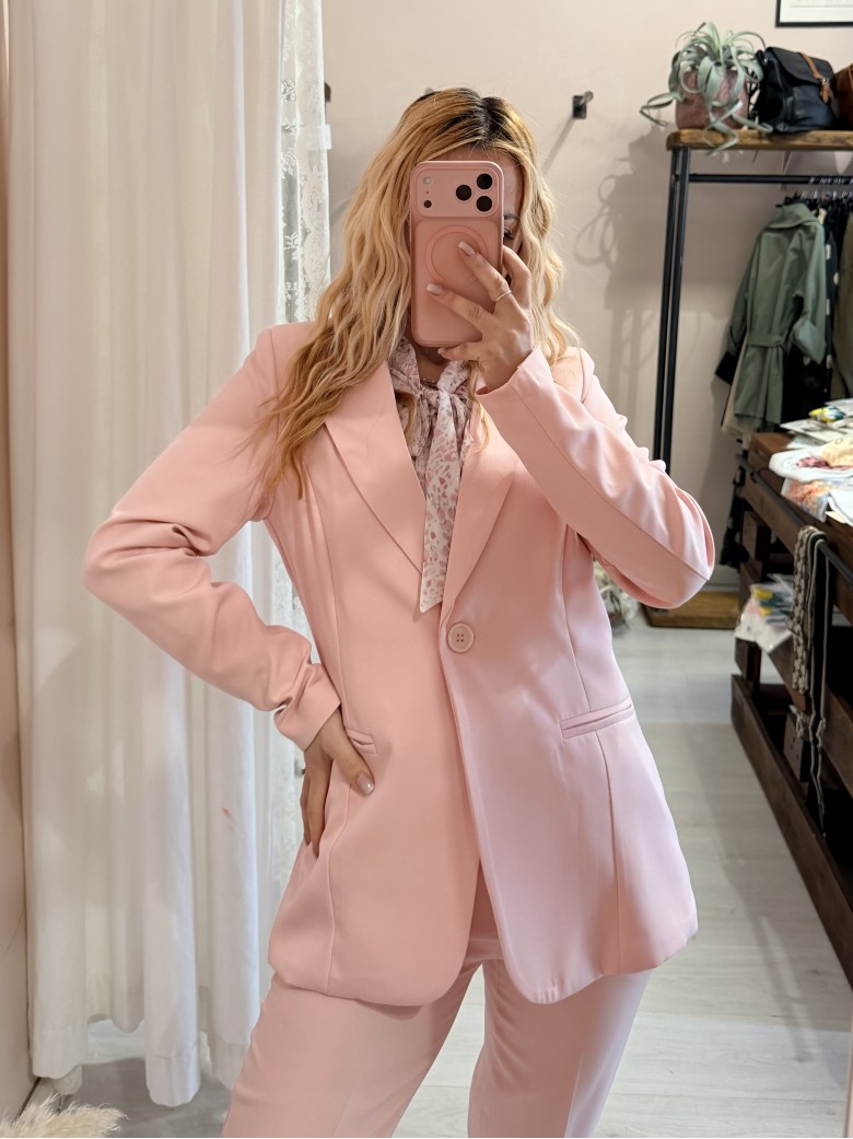 Completo tailleur giacca e pantalone rosa