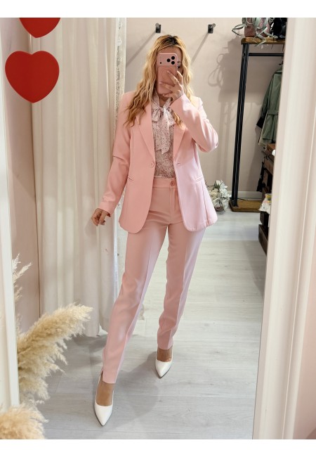 Completo tailleur giacca e pantalone rosa