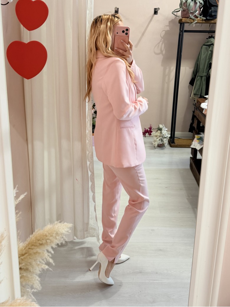 Completo tailleur giacca e pantalone rosa