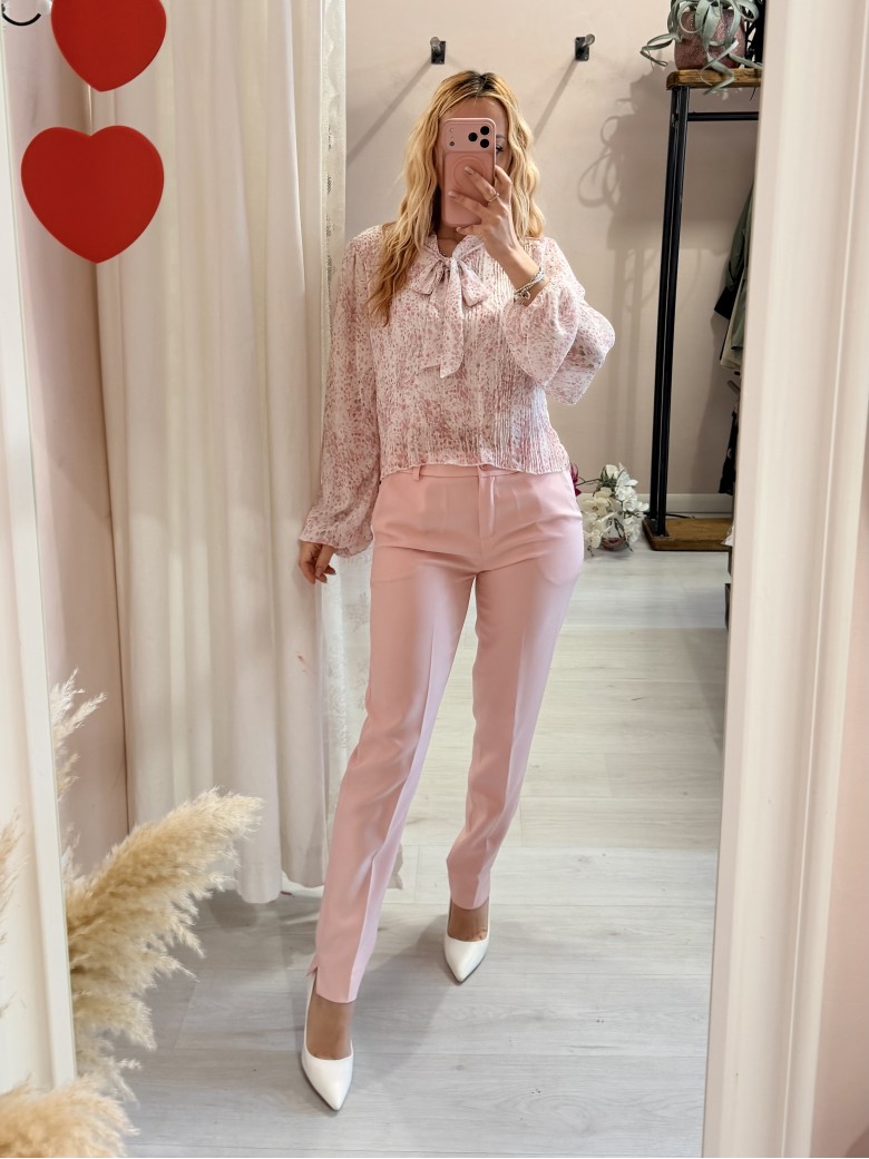Completo tailleur giacca e pantalone rosa