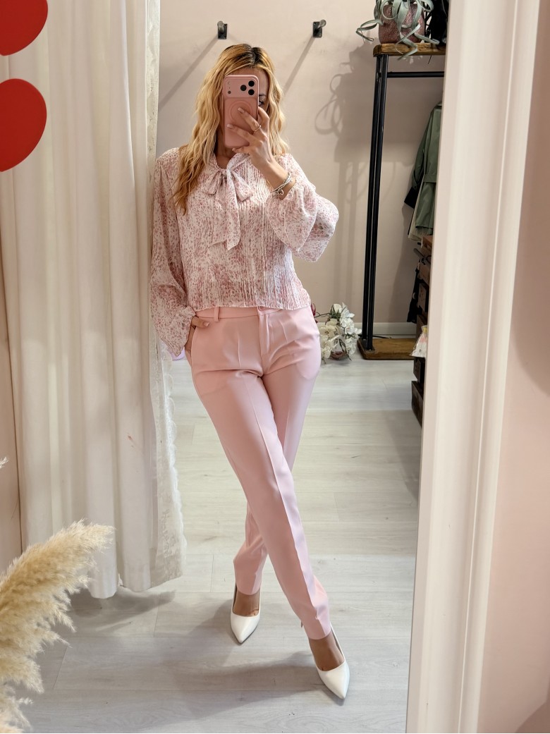 Completo tailleur giacca e pantalone rosa