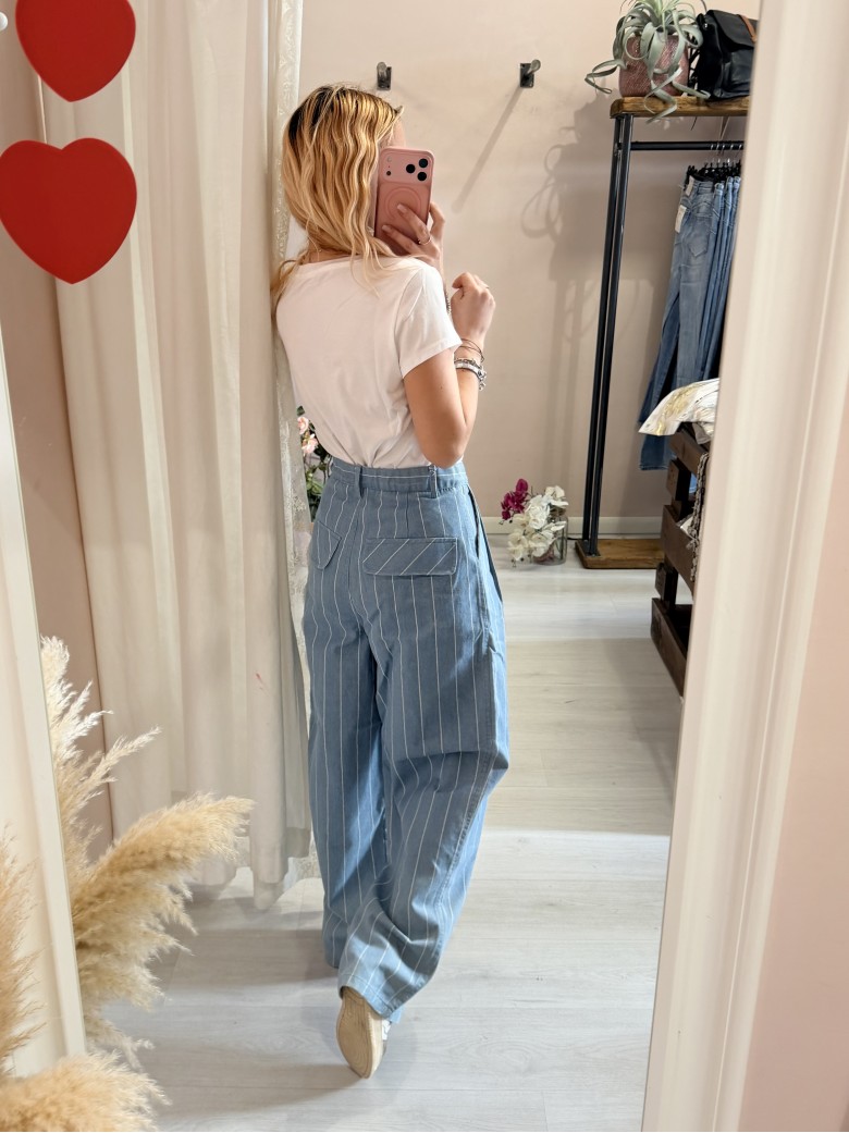 Pantaloni gessati azzurri