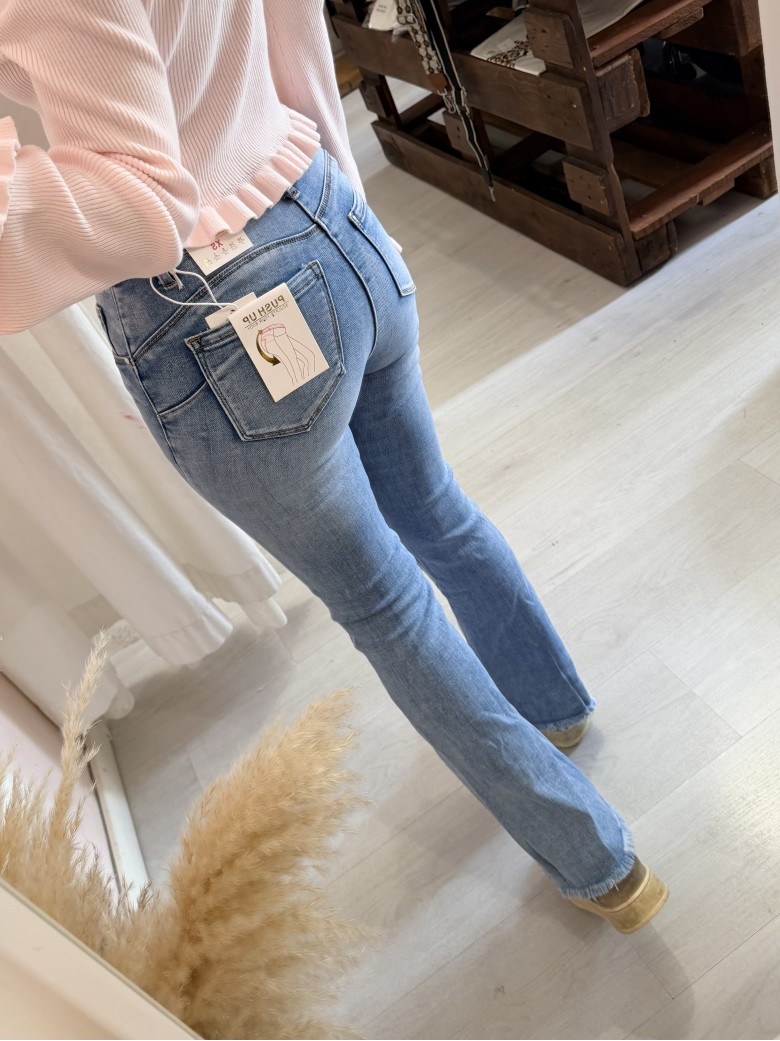 Jeans a ZAMPA push up sfrangiati