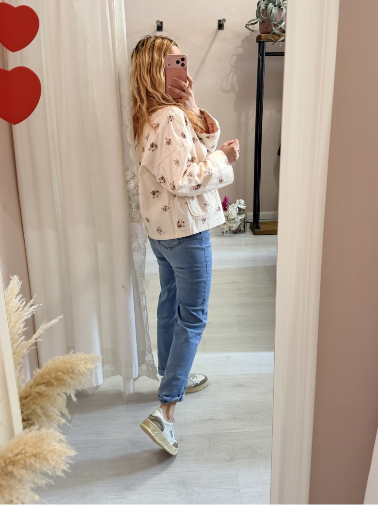 Giubbino di jeans burro fiorellini rosa