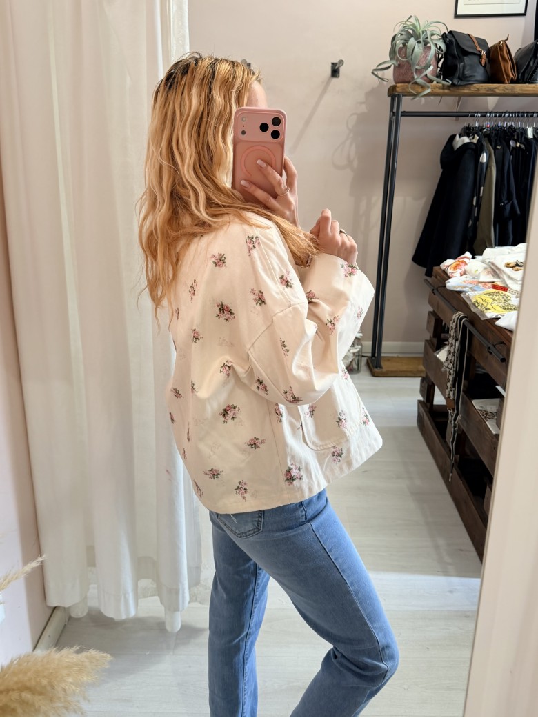 Giubbino di jeans burro fiorellini rosa