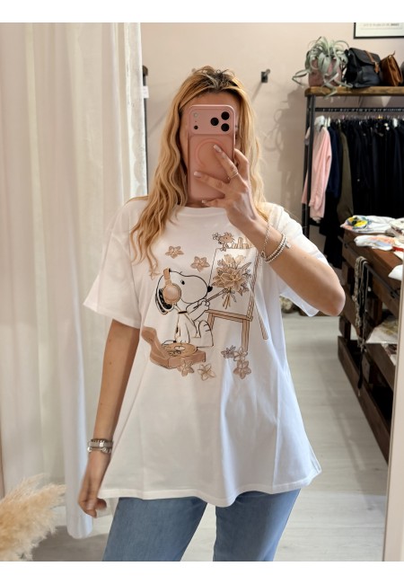 Maglia t shirt snoopy che dipinge beige