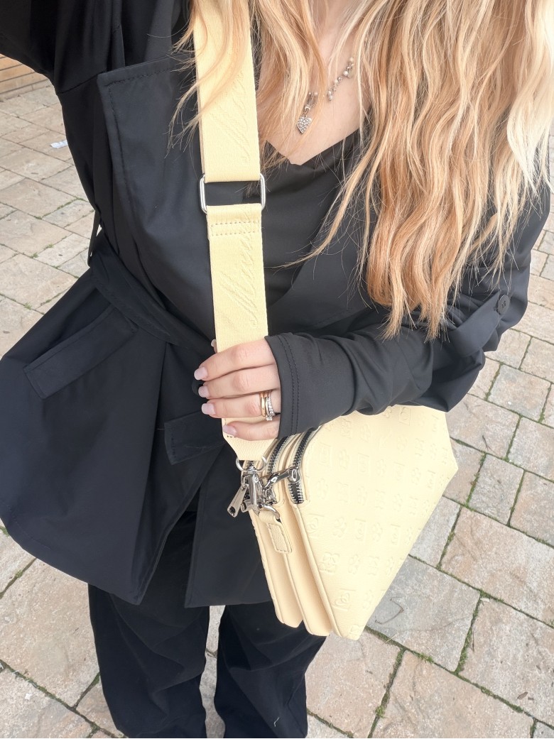 Borsetta stampini gialla con tre zip