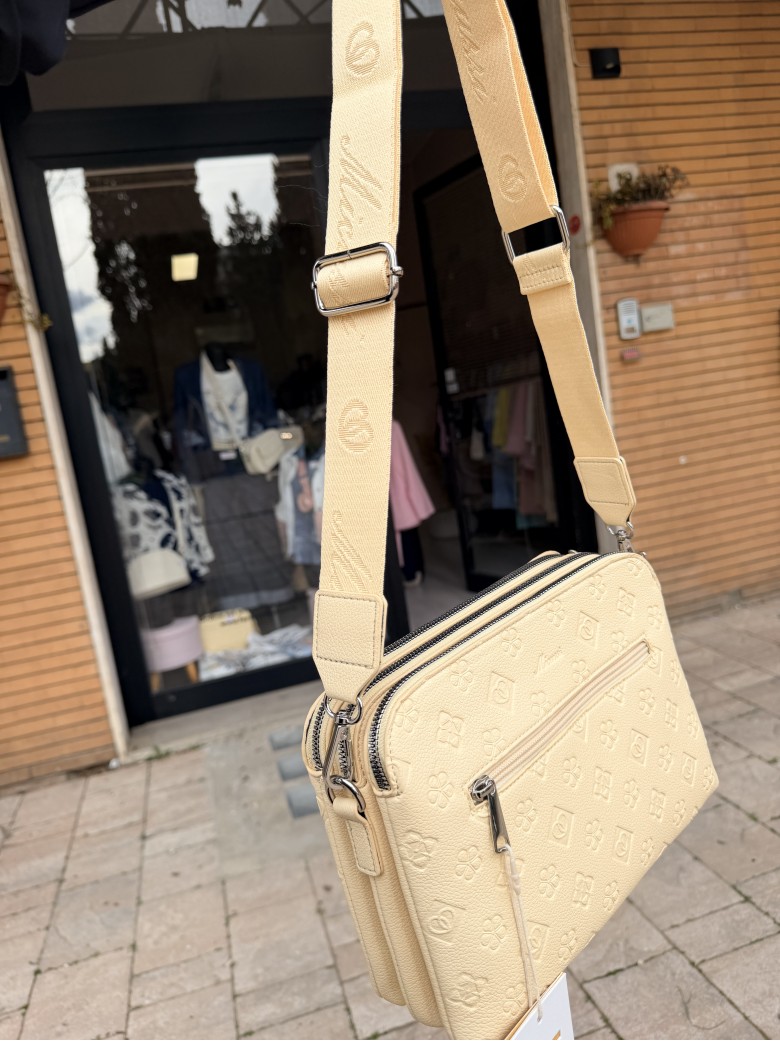 Borsetta stampini gialla con tre zip