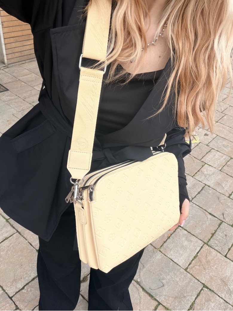 Borsetta stampini gialla con tre zip