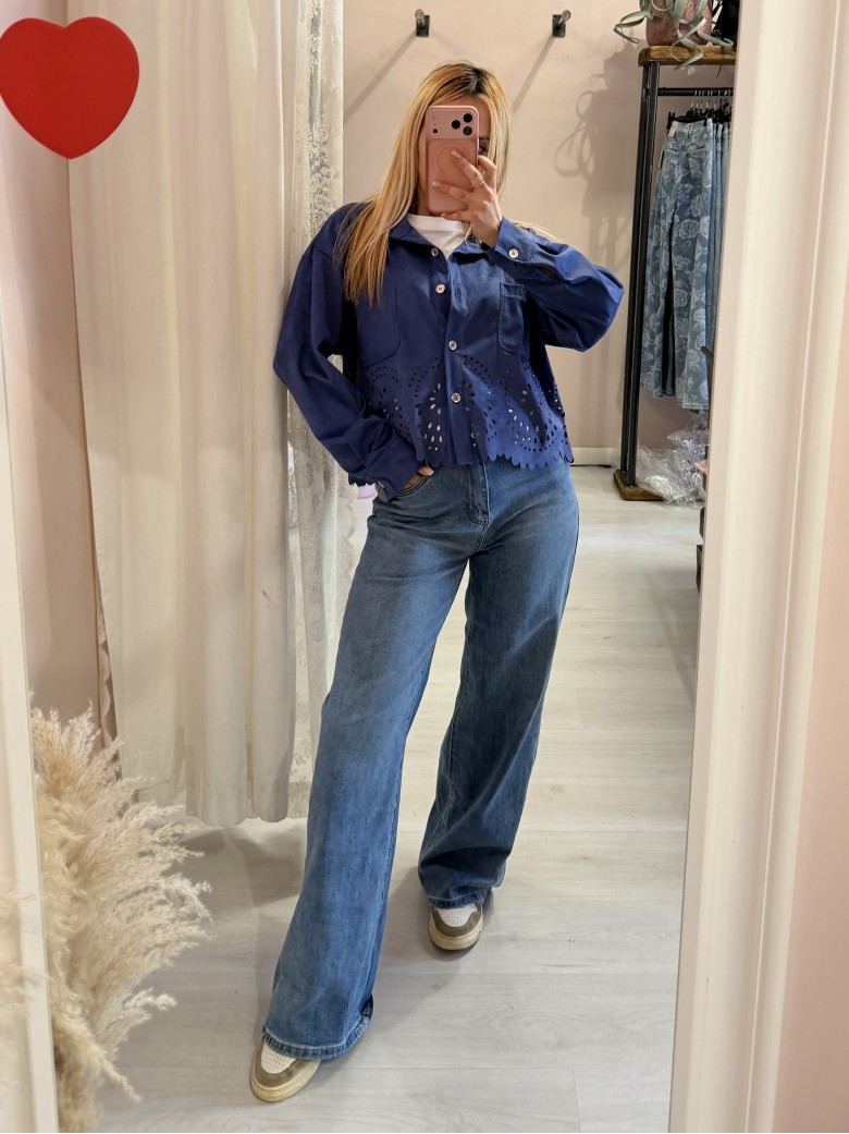 Giacchina camoscino ricamata blu