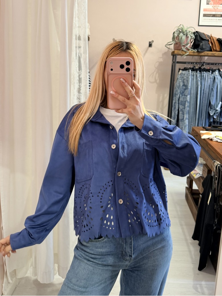 Giacchina camoscino ricamata blu