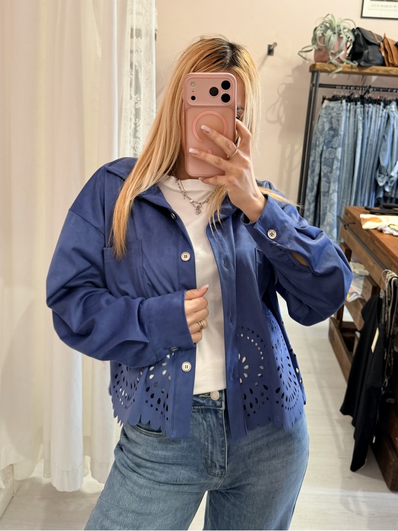 Giacchina camoscino ricamata blu