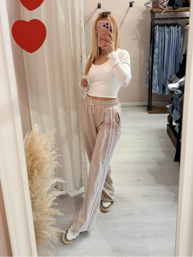 Pantaloni tuta con rigo in pizzo BEIGE