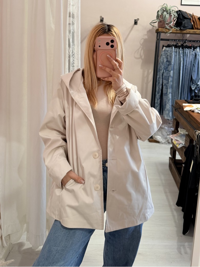 Giubbino trench impermeabile beige