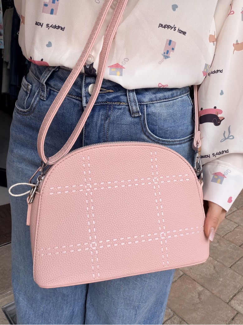 Borsetta rosa finiture con tracolla