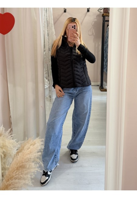 Piumino smanicato nero