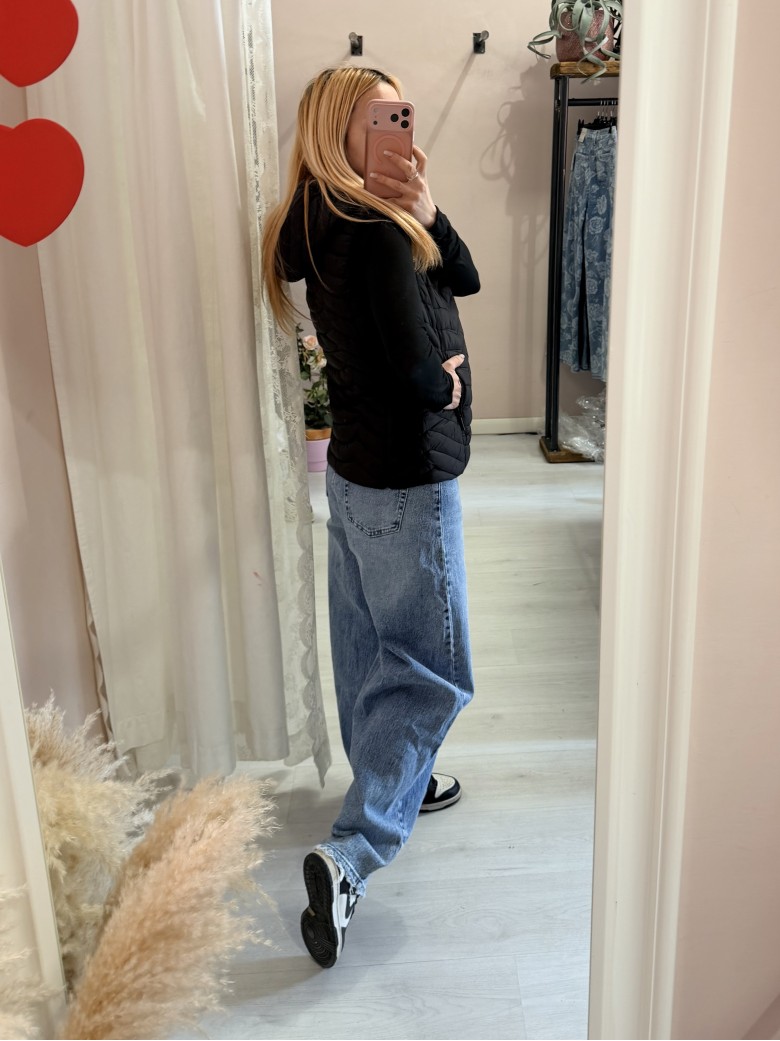 Piumino smanicato nero