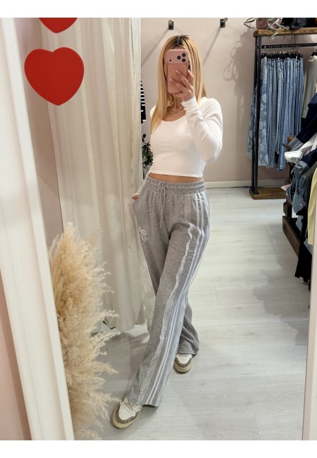 Pantaloni tuta con rigo in pizzo GRIGI