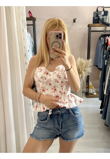 Pantaloncini shorts di jeans strappetti