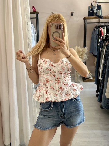 Pantaloncini shorts di jeans strappetti