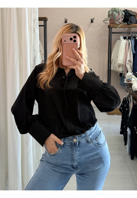 Camicia must have nera