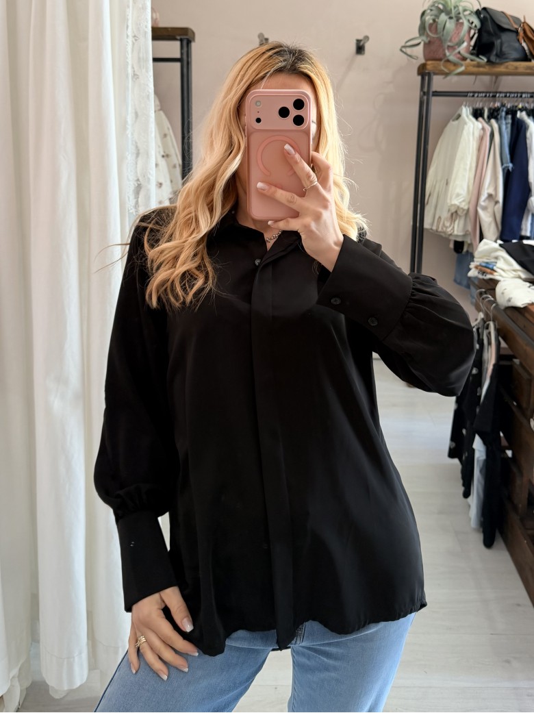 Camicia must have nera