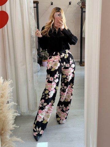 Pantaloni a fiori neri 2