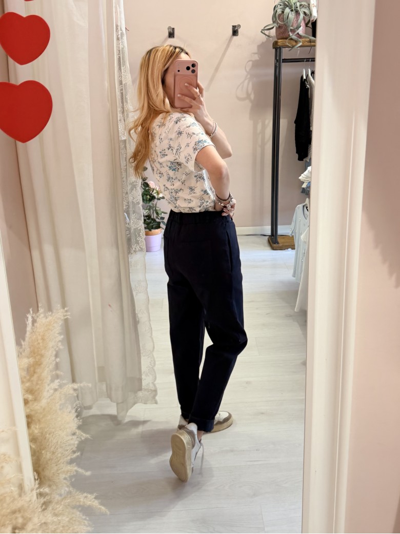 Maglia t shirt fiorellini azzurri