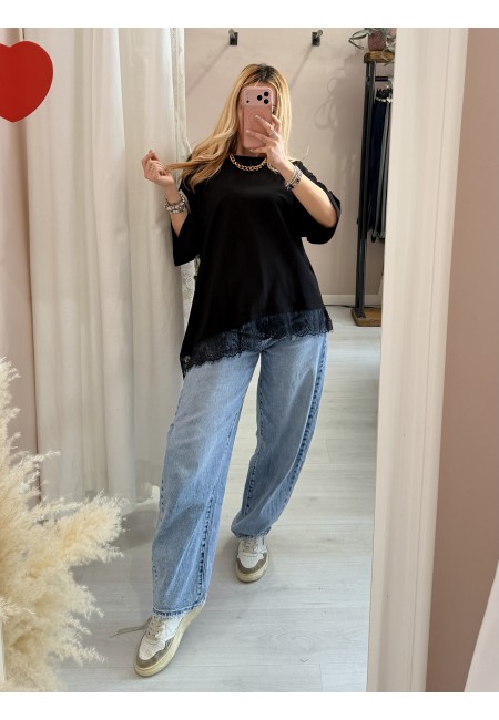 Maglia t shirt asimmetrica con pizzo nera