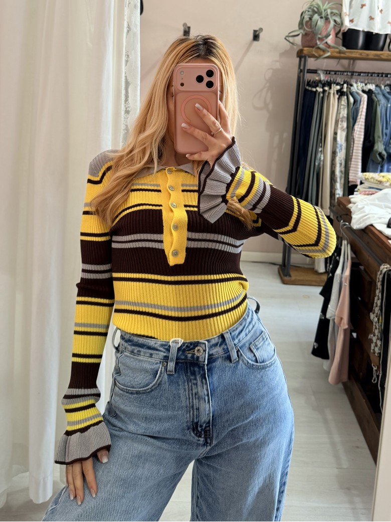 Maglia polo grigia e gialla