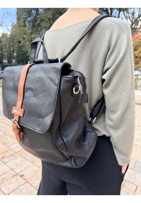 Zainetto nero fibbietta marrone