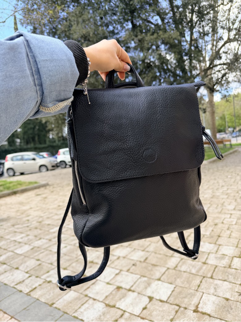 Zainetto o borsa a tracolla nero