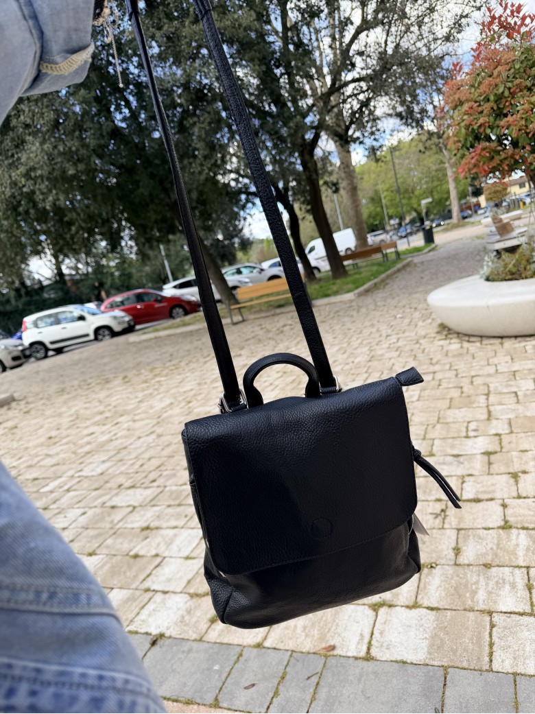 Zainetto o borsa a tracolla nero