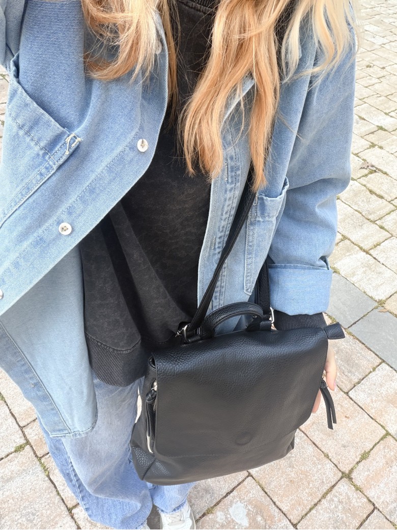 Zainetto o borsa a tracolla nero