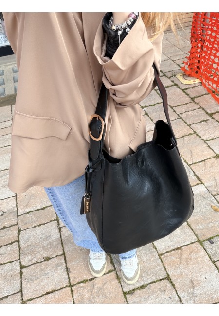 Borsa MANUELA simil pelle nera