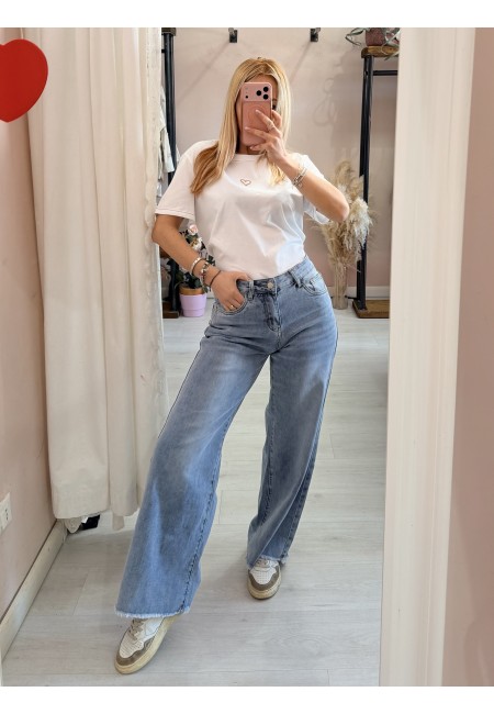 Pantaloni jeans larghi sfrangiati