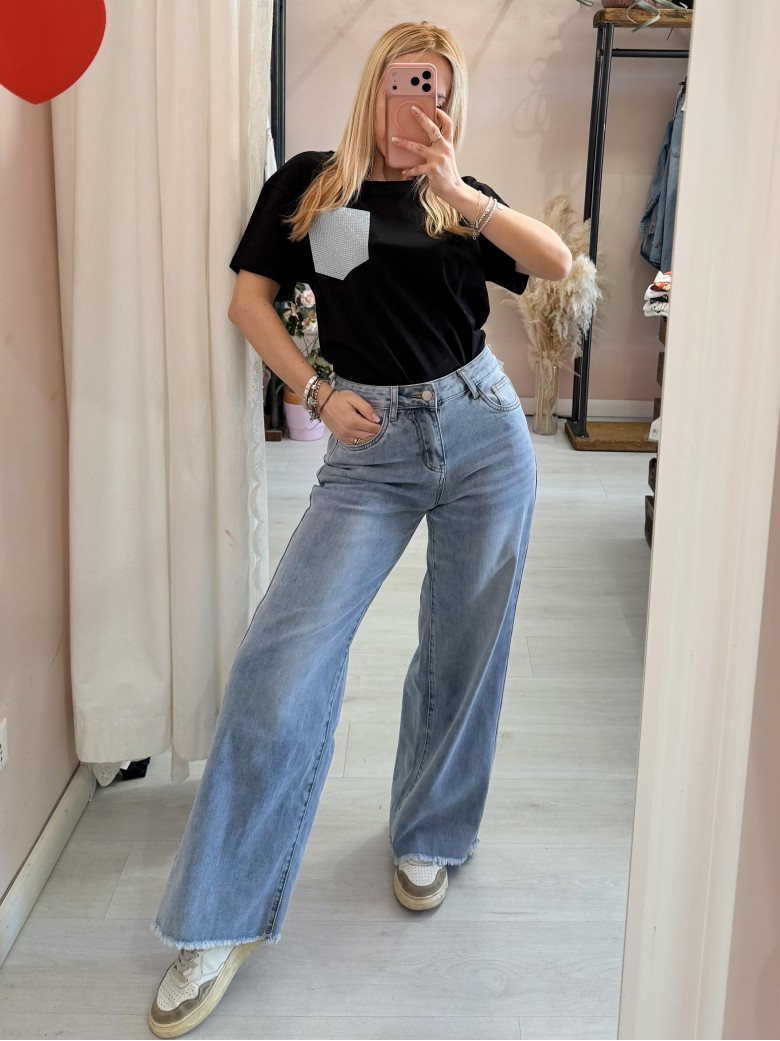 Pantaloni jeans larghi sfrangiati